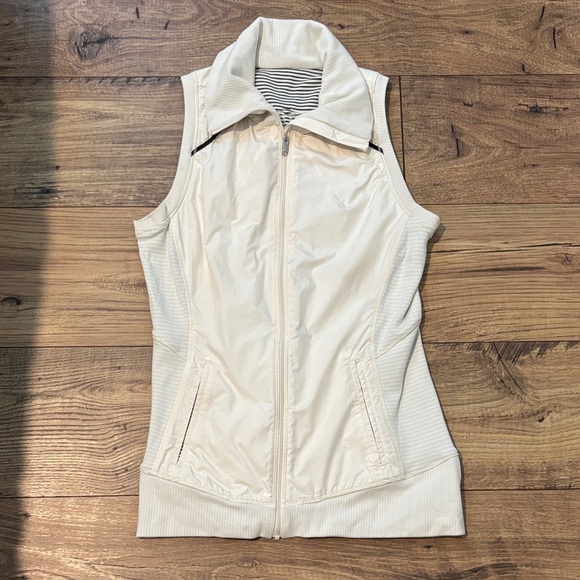 Lululemon Cream “Won’t Stop” Vest - Picture 1 of 8